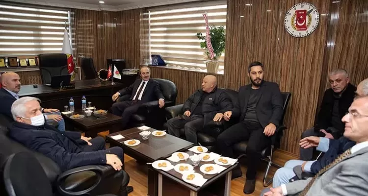 Vali Cüneyt Epcim'den Bayburt Gazeteciler Cemiyeti'ne '10 Ocak' Ziyareti